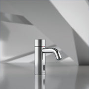 Silhouet touchless public servantkran, bilde 2 av 4